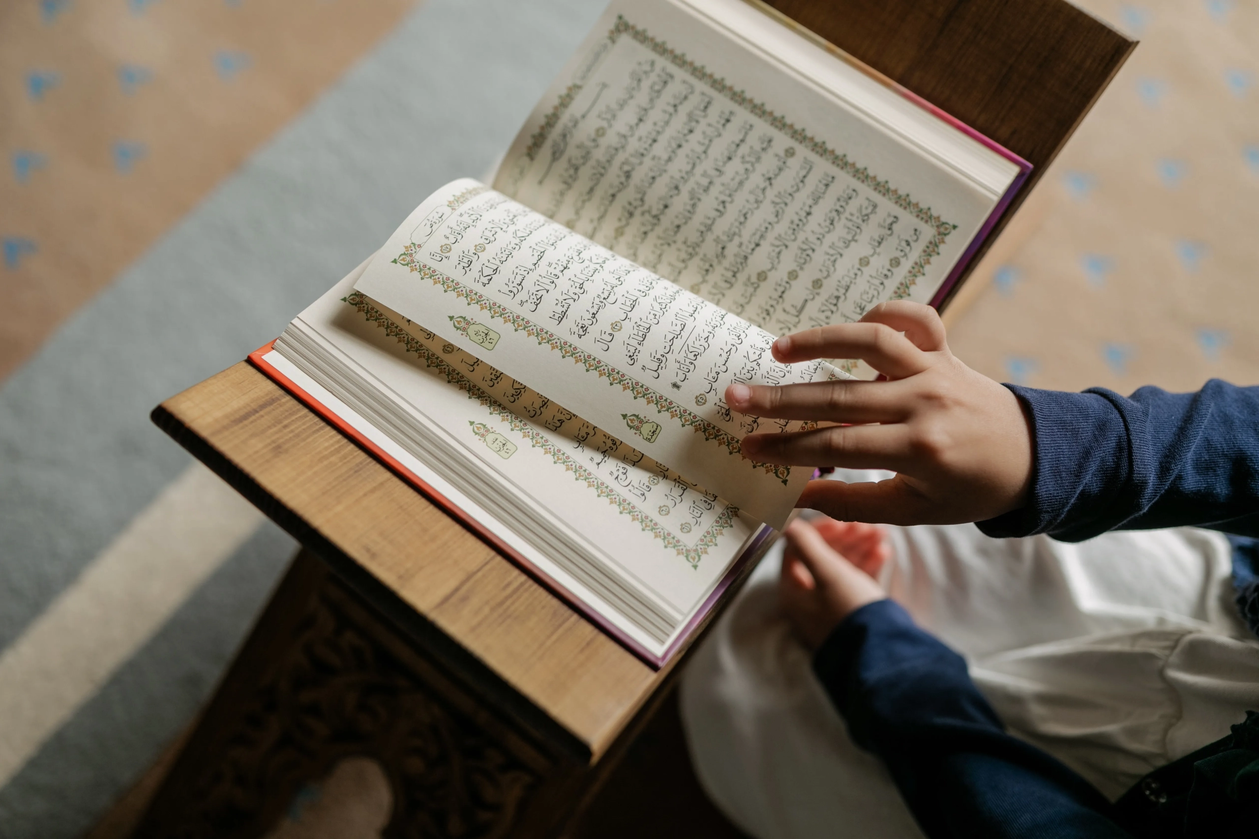 The different ways to learn to read Quran online in UK.