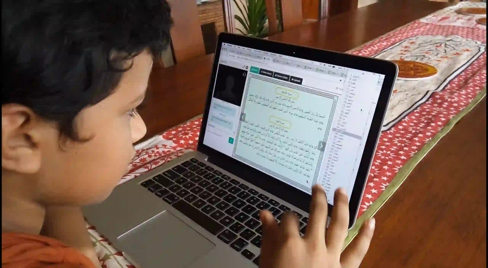 Learn Quran Online with Tajweed professionally-arabian tongue