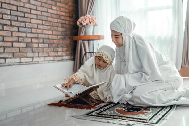 encourage children to pray and read the Quran